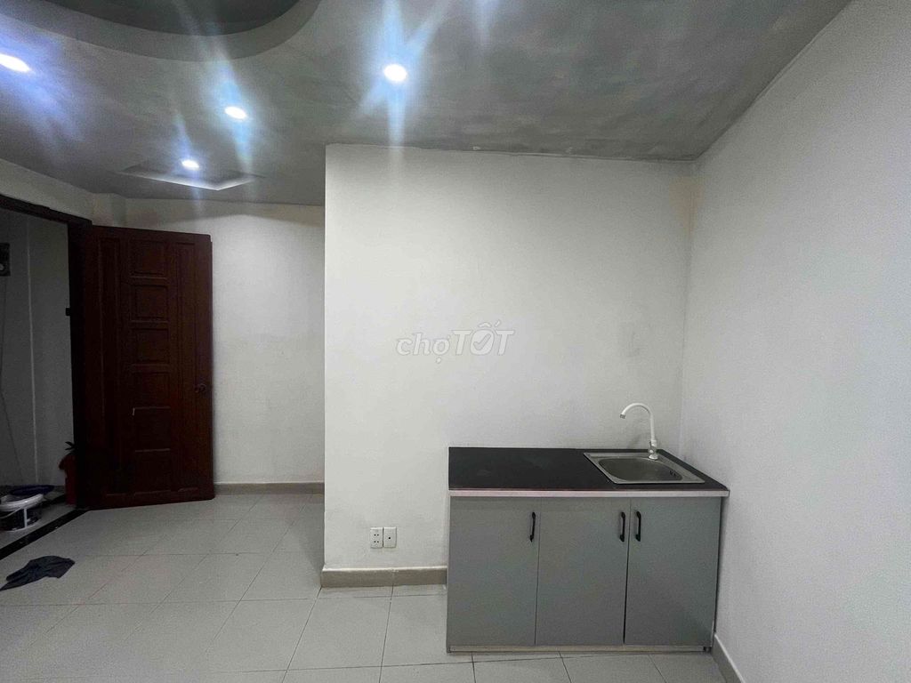 The super cheap apartment is empty.