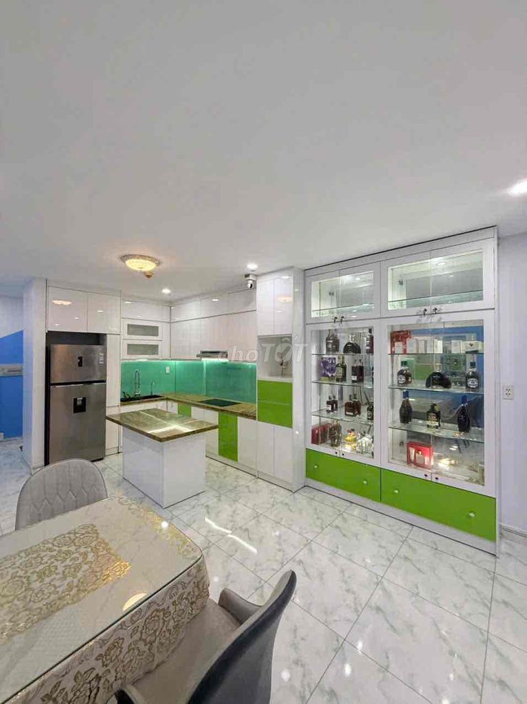 99 M2-full interior - 11 million - 2 toilets