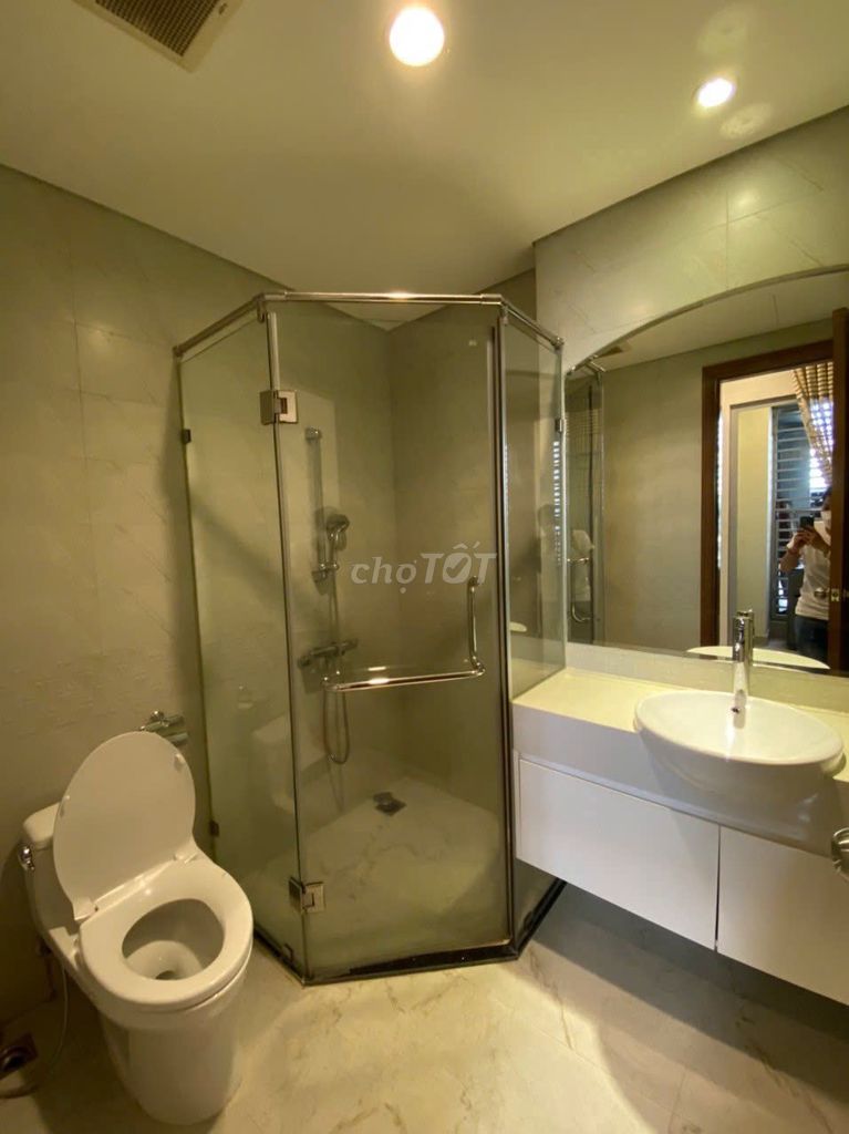 ResGreen Tower-Tân Phú apartment 2 p sleeps at 12 million a month.