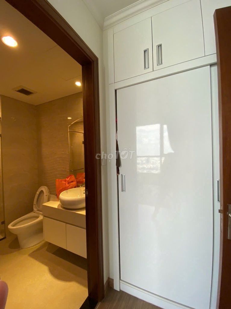 ResGreen Tower-Tân Phú apartment 2 p sleeps at 12 million a month.