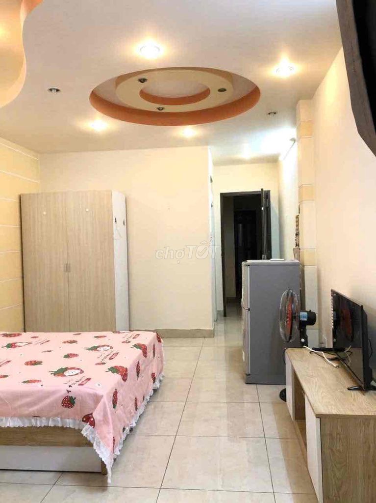 Free Home 60 Day Cô Giang District 1, 10 rooms full ant.