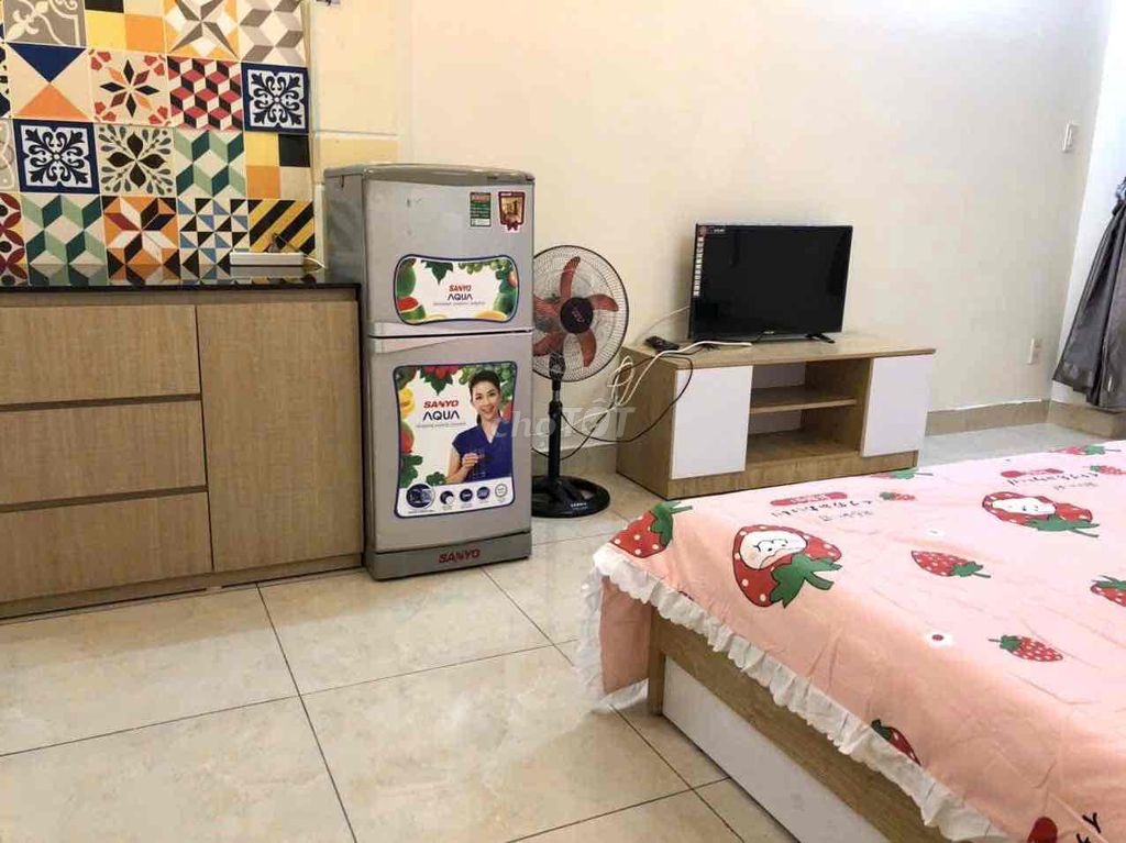 Free Home 60 Day Cô Giang District 1, 10 rooms full ant.
