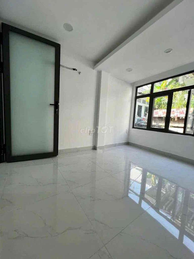 For the beautiful new home 4 x 9 on the second floor 2 v. . cm.75 Tân Bình district