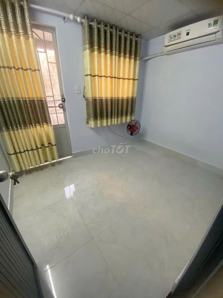 3 x7 M 1. 1st floor 1st bedroom 2