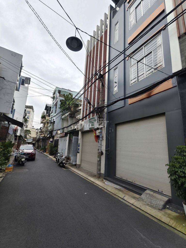 3 bedroom 2 work room 2