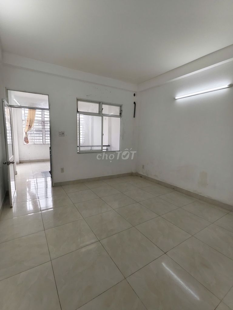 3 bedroom 2 work room 2