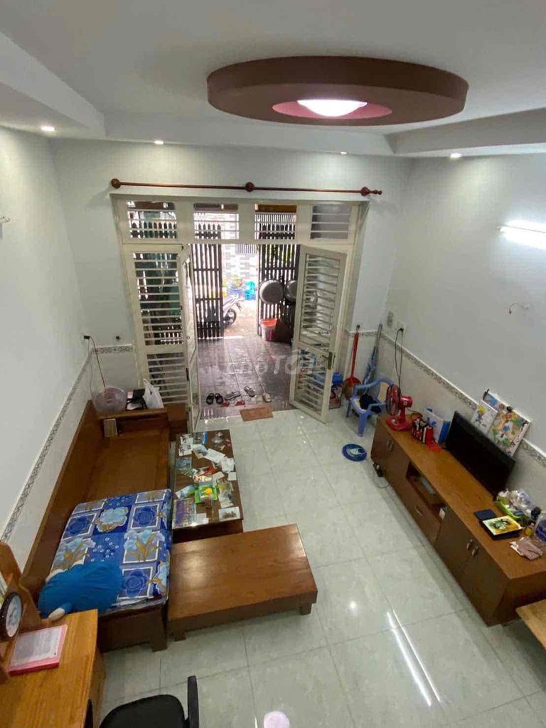 Rent the entire Bình Tân district.