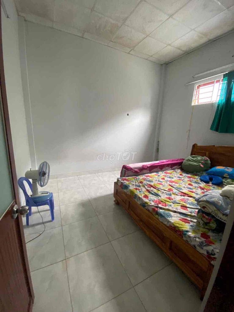 Rent the entire Bình Tân district.