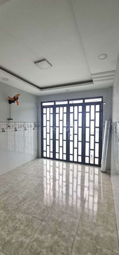 Rent 402 Hậu Giang, 9 million, 2 bedrooms, interiors.