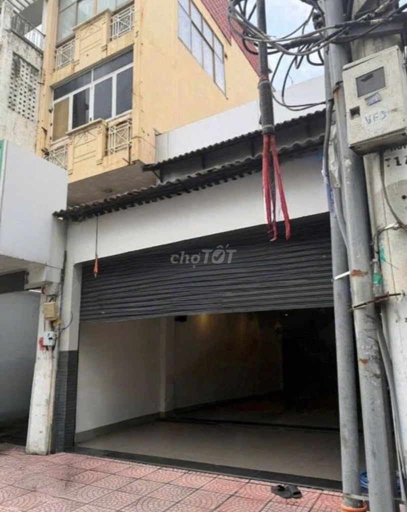 Rent a cash house on the corner of Hoàng Văn Thụ Phú Nhuận