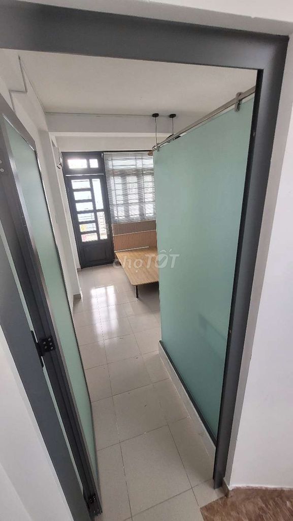 Rent a room with four million air conditioning right at Deatta District 4.
