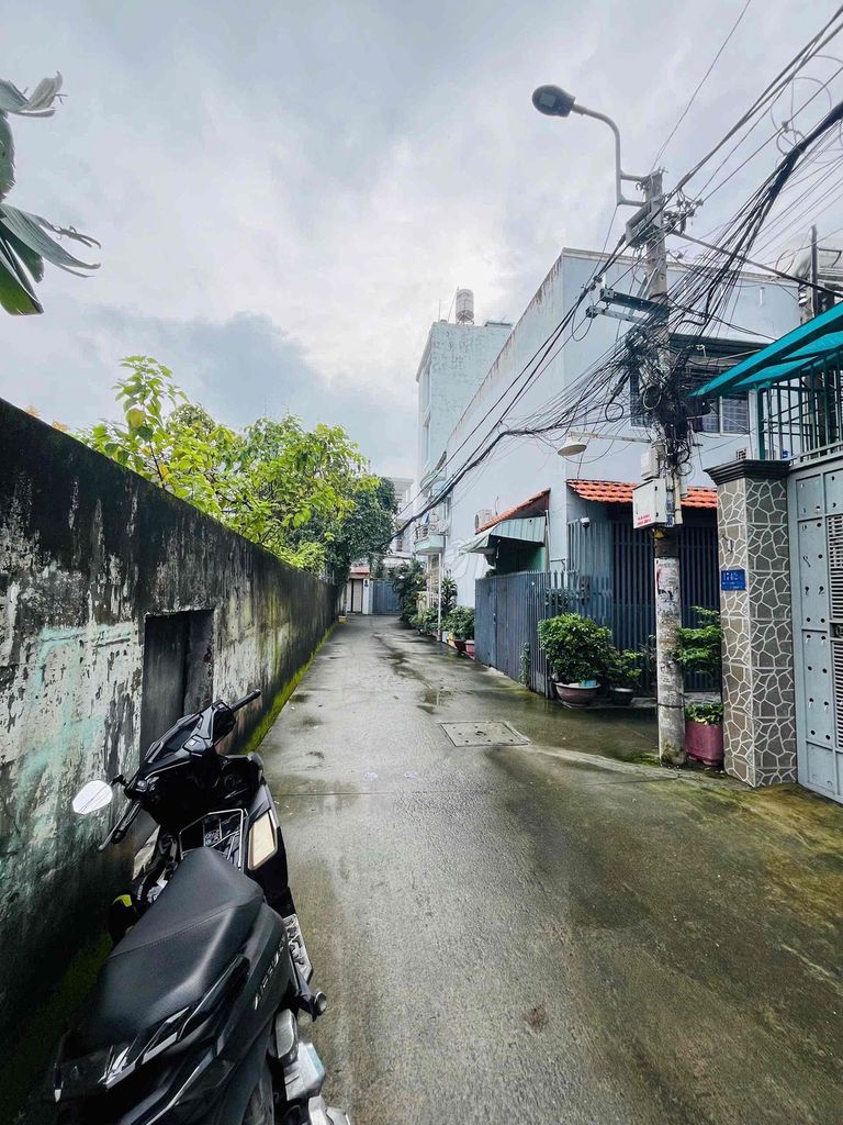 The truck alley - ground two bedrooms - ready air conditioning