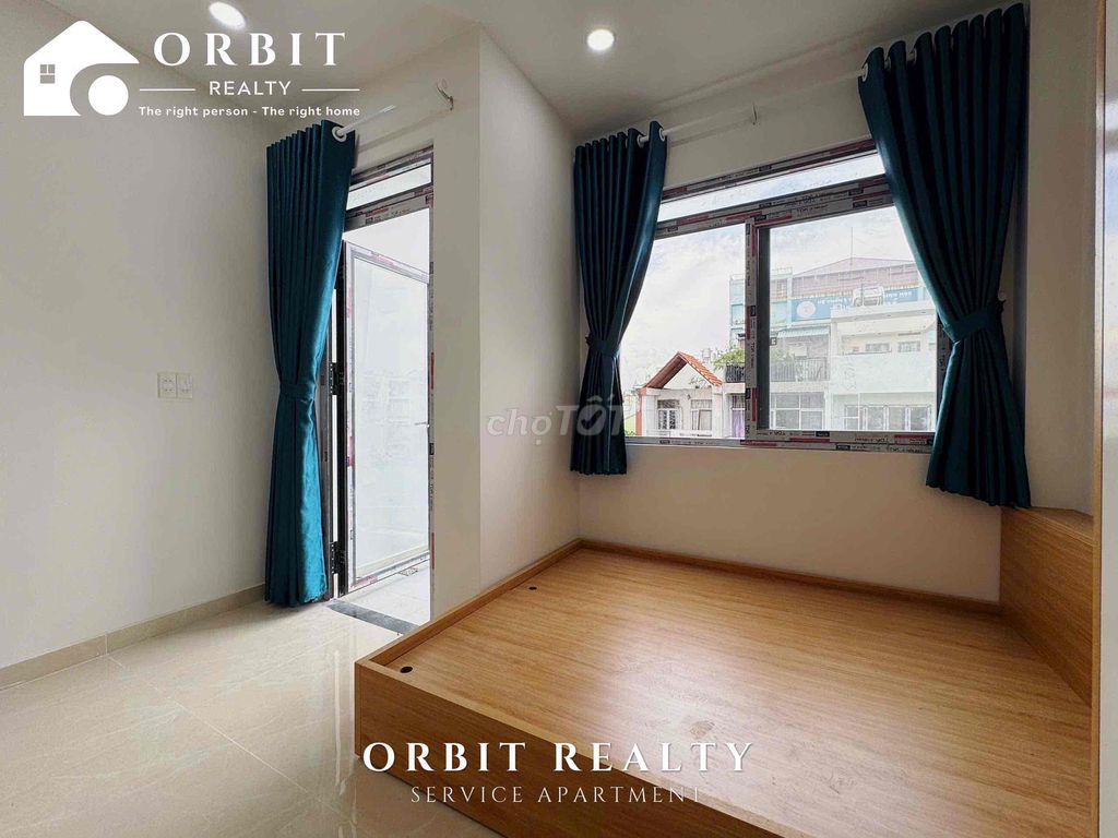 Open the new apartment. Good price near the airport.