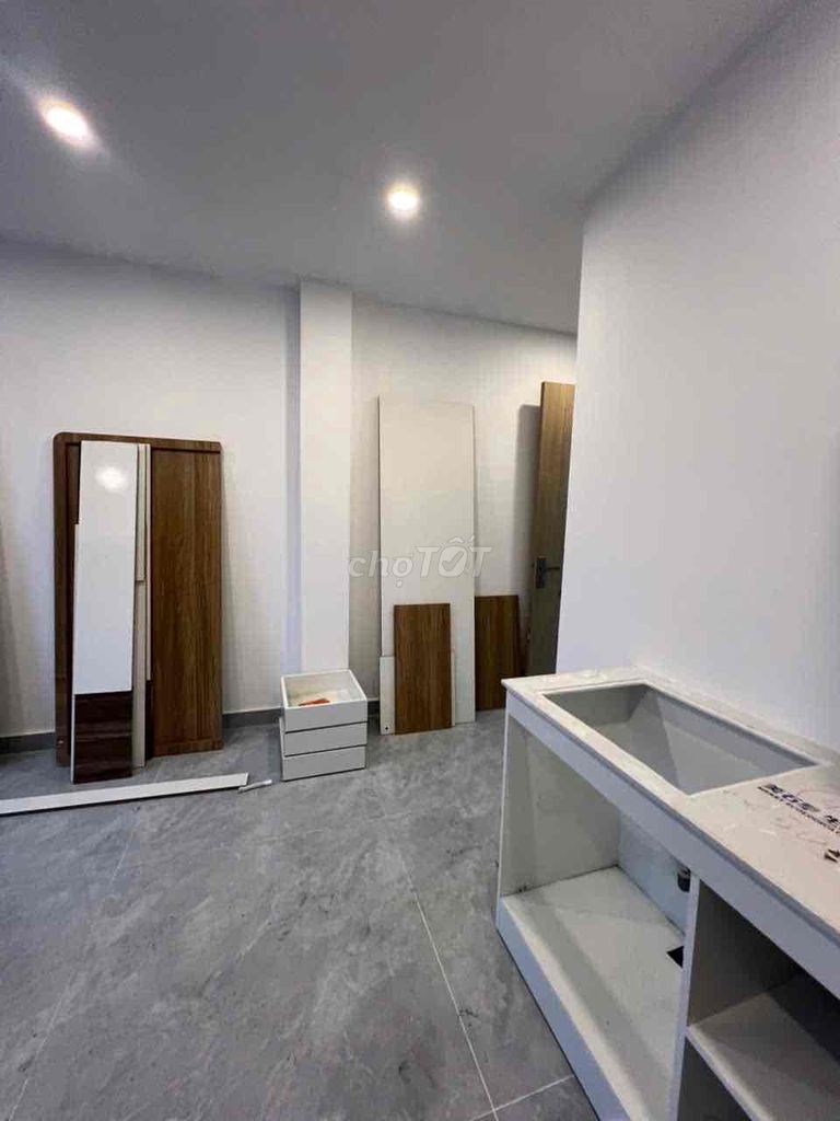 Studio Lạc Long Quân Full Home