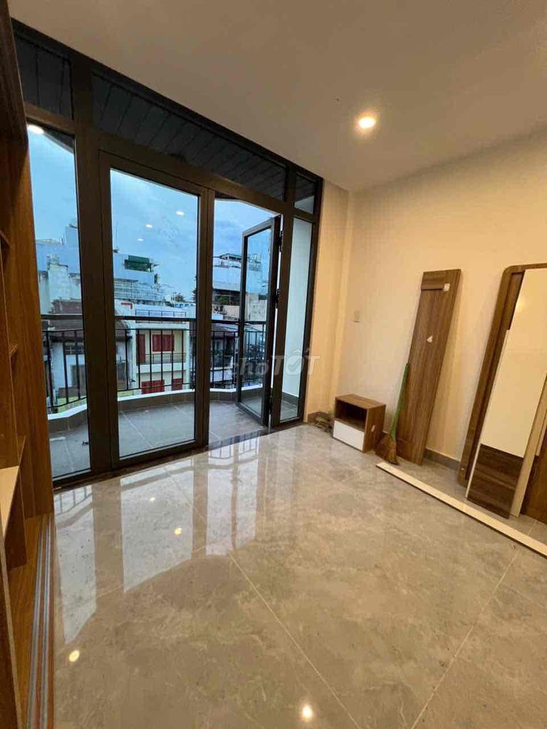 Studio Lạc Long Quân Full Home