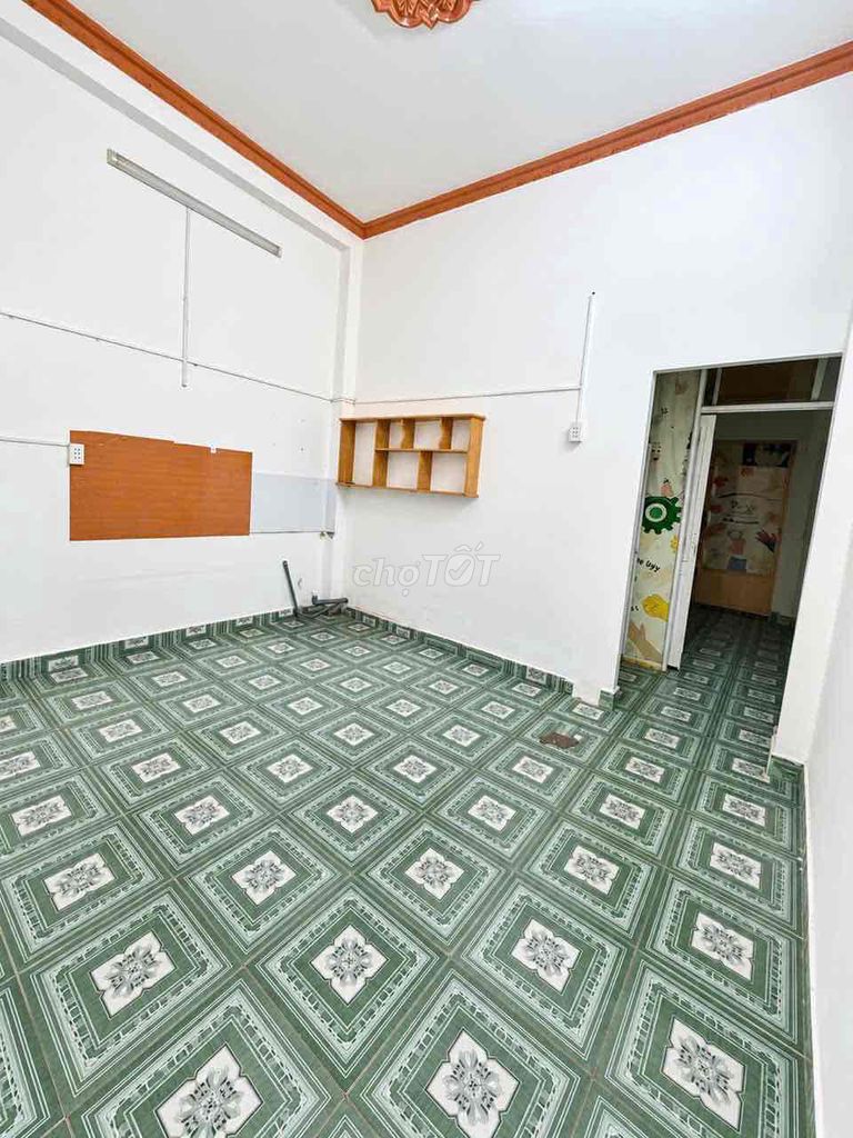 The ground floor renting in the north floor of Dingland - 52 meters across -2 feet - rare.