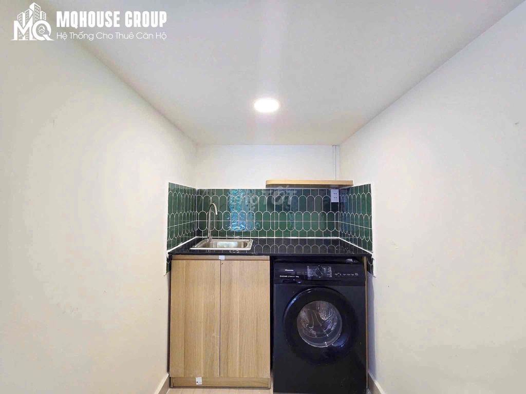 To rent in the U.S. next to 4% of the people who are in the United States