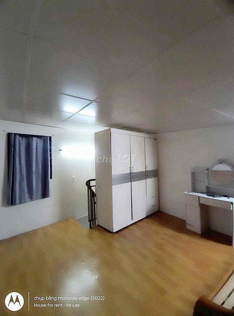 Lê Trọng Tấn Rent