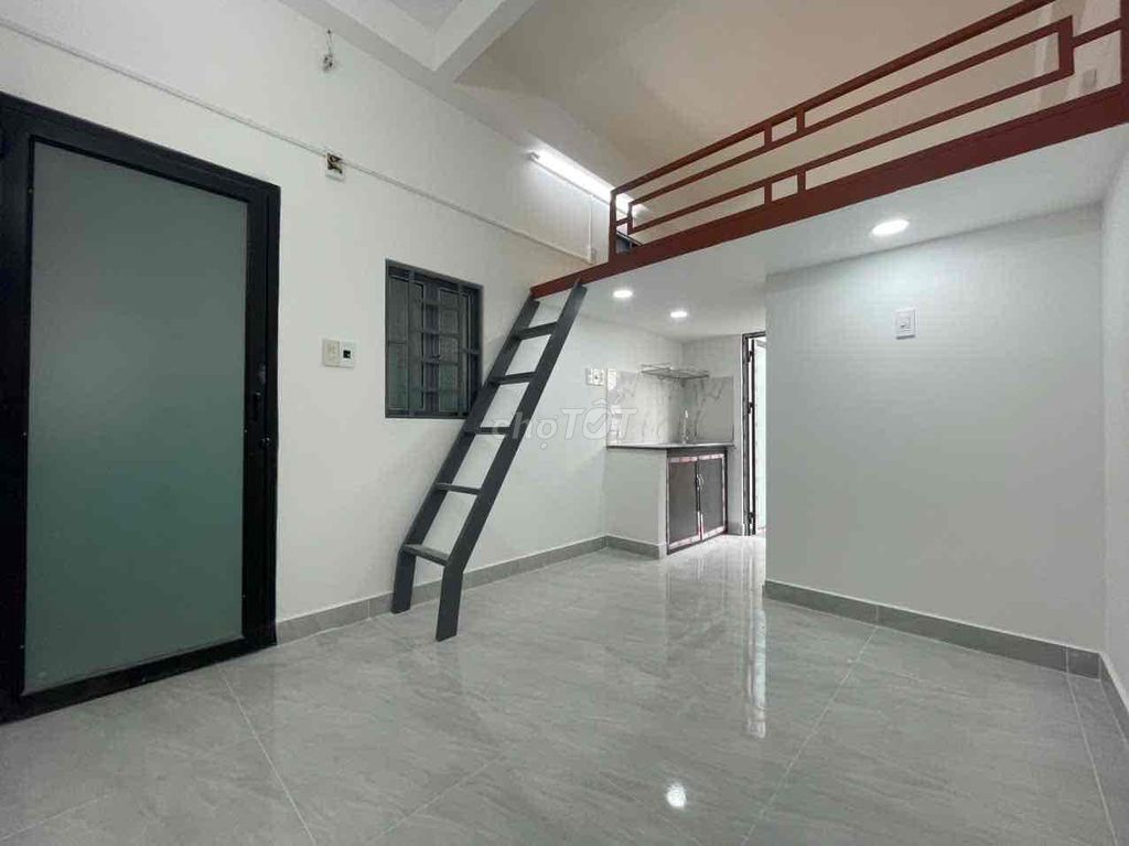 Dupex Xiu Ting has built super wide, free car balconies