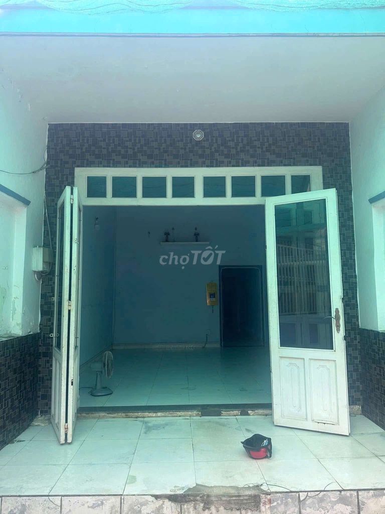Two-room wide, 8 meters, Middle East 7,Thới Tam Thôn.