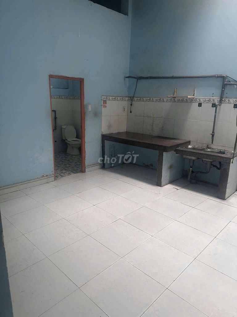 Two-room wide, 8 meters, Middle East 7,Thới Tam Thôn.