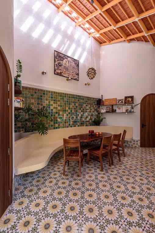The owner of the original house - full interior