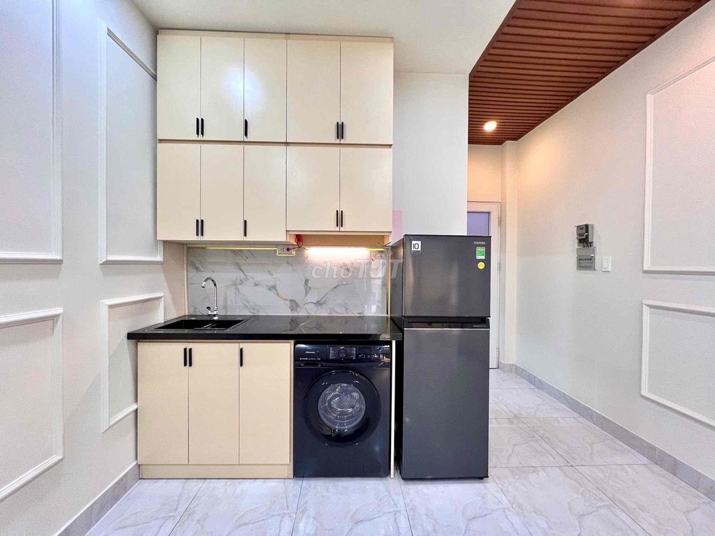 One bedroom - Bùi Đình Tuý - large window, separate washing machine, right in the damp area