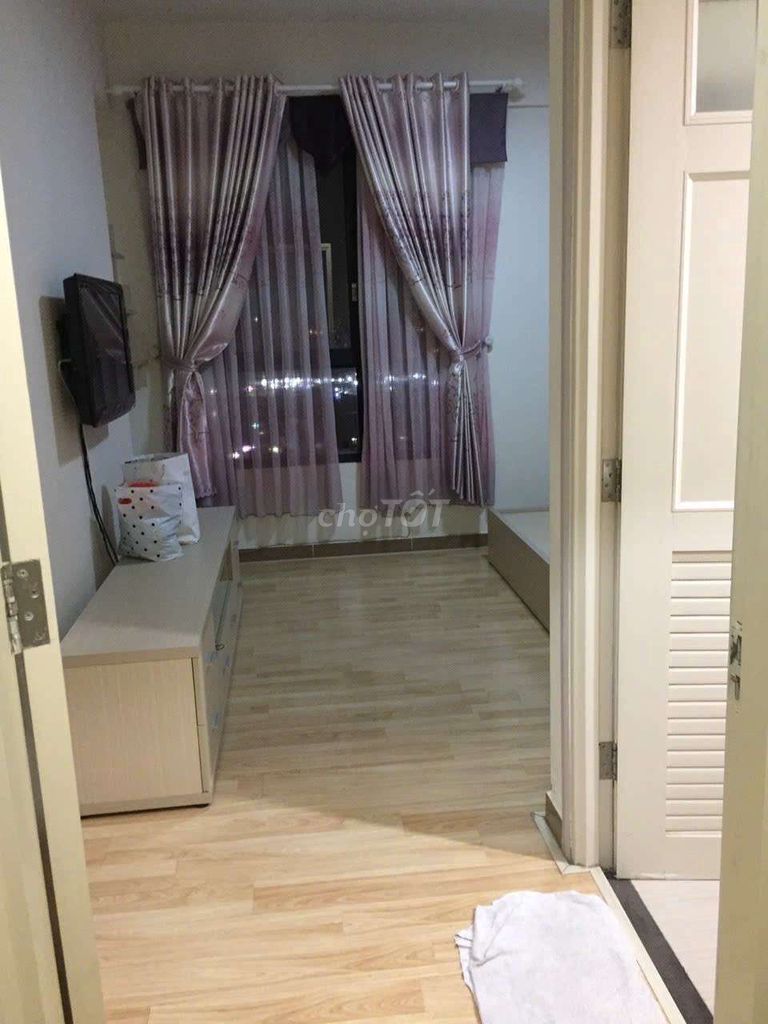 We need to rent an apartment apartment in the City district of 7