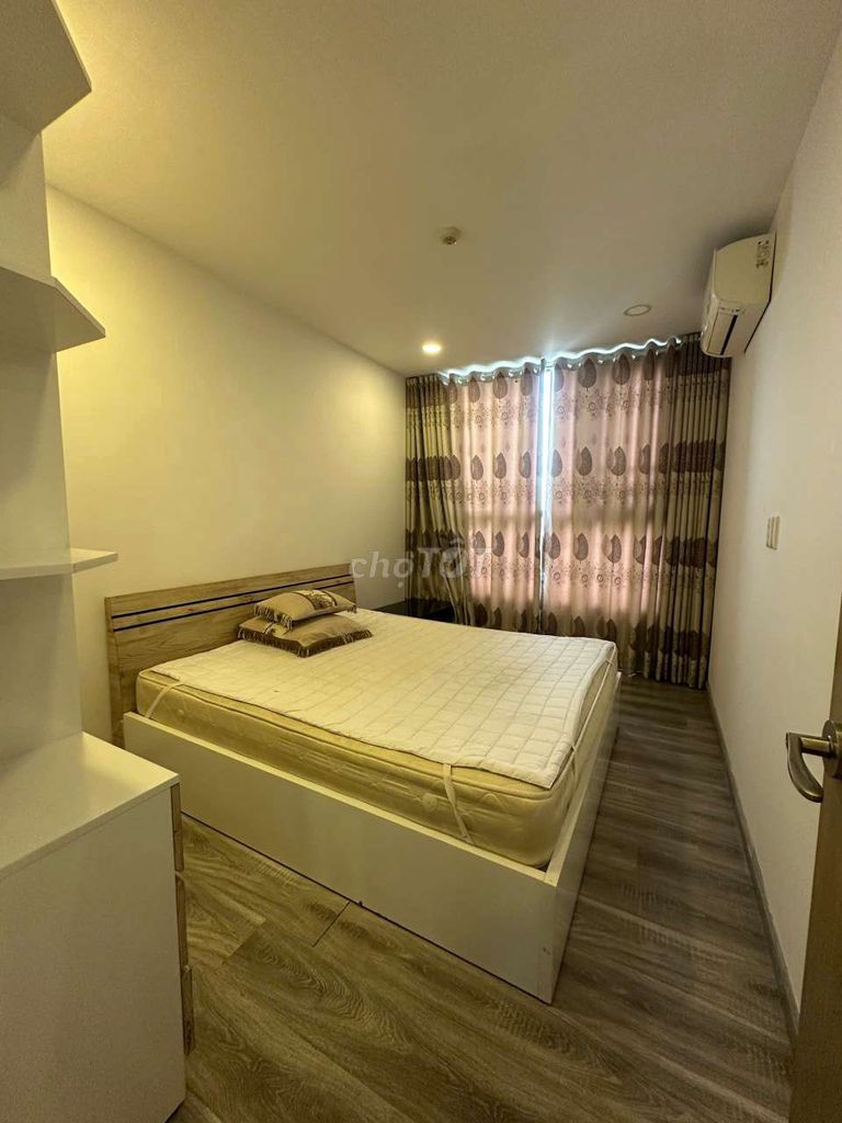 Rent Riva Park