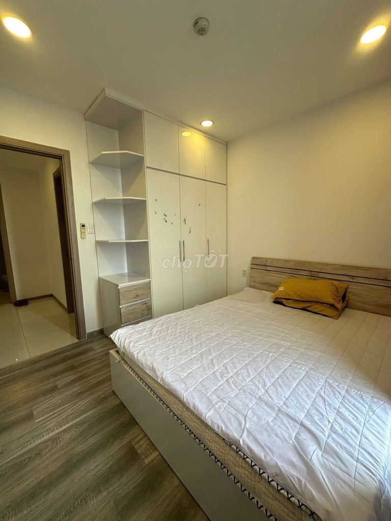 Rent Riva Park