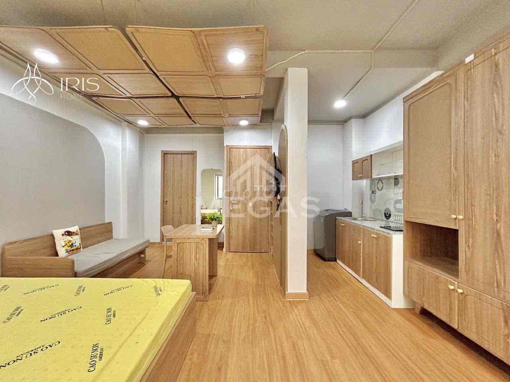 Rent room right here.