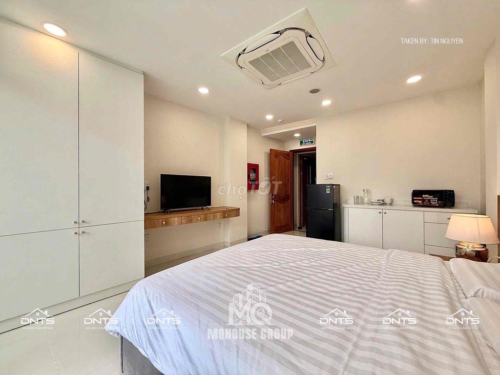 Rent an apartment full of Võ Văn Tần interiors, District 3.