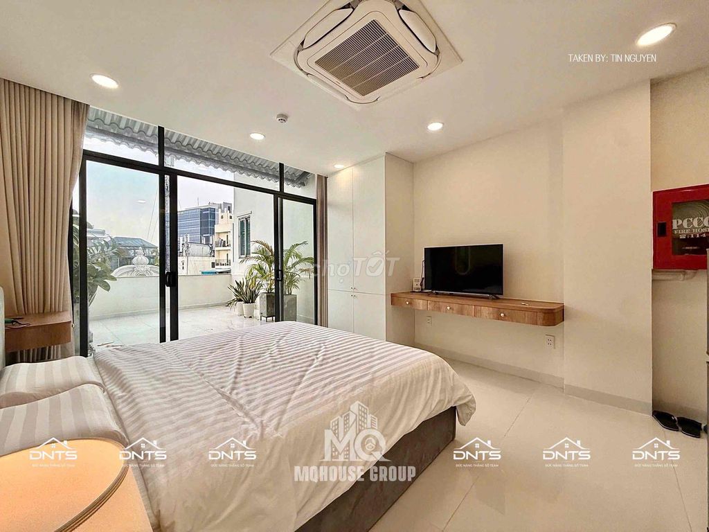 Rent an apartment full of Võ Văn Tần interiors, District 3.