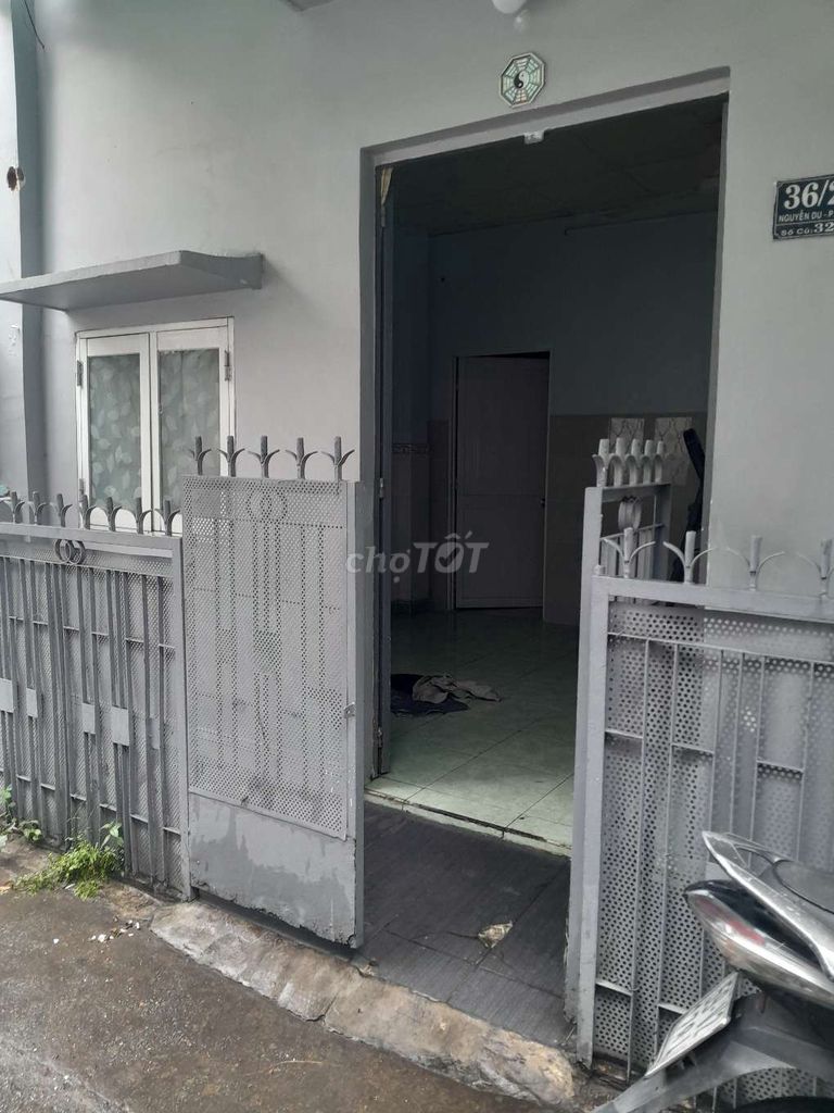 Two bedrooms clear, near the market, school, church.