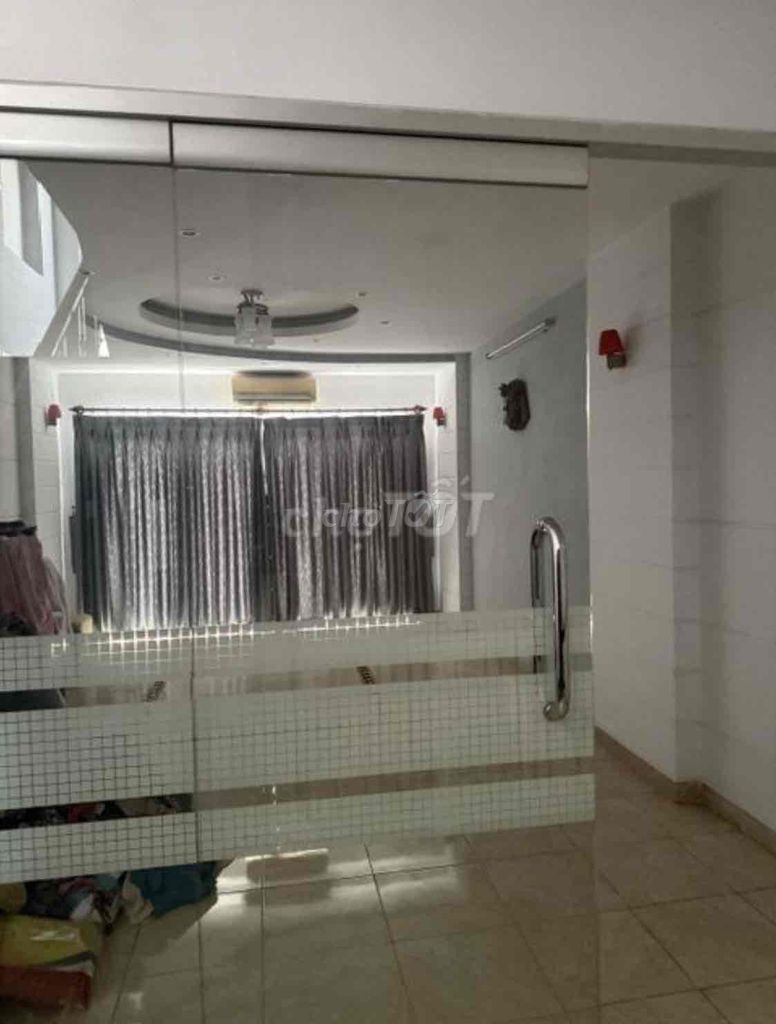 Rent a Botunzi residence, 6-4 x 18-4 floor -20 million.