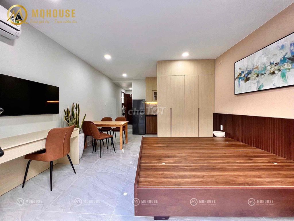 The apartment has its own yard, top-level furniture near aeon mall Tân Phú.