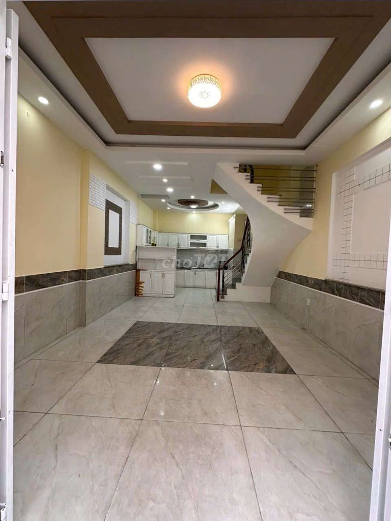 Six bedrooms-- Phan Đăng Lưu for 20 million.