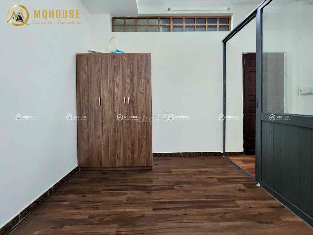 new room 100% full interior - near dedication