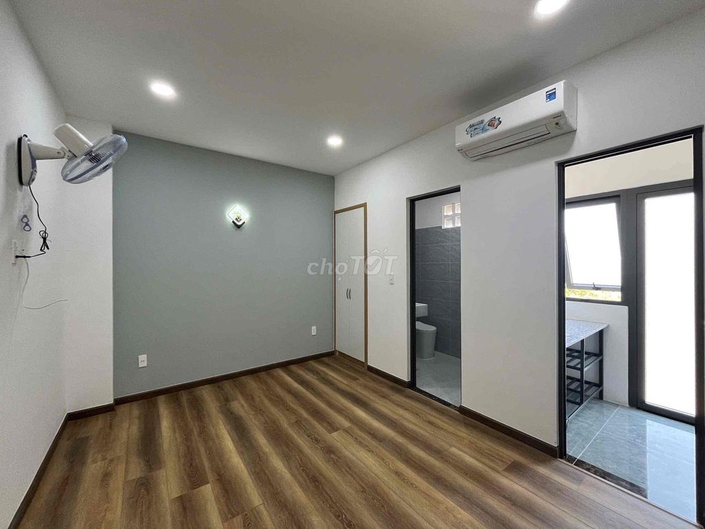 4 million 3 million-to-one kitchen.