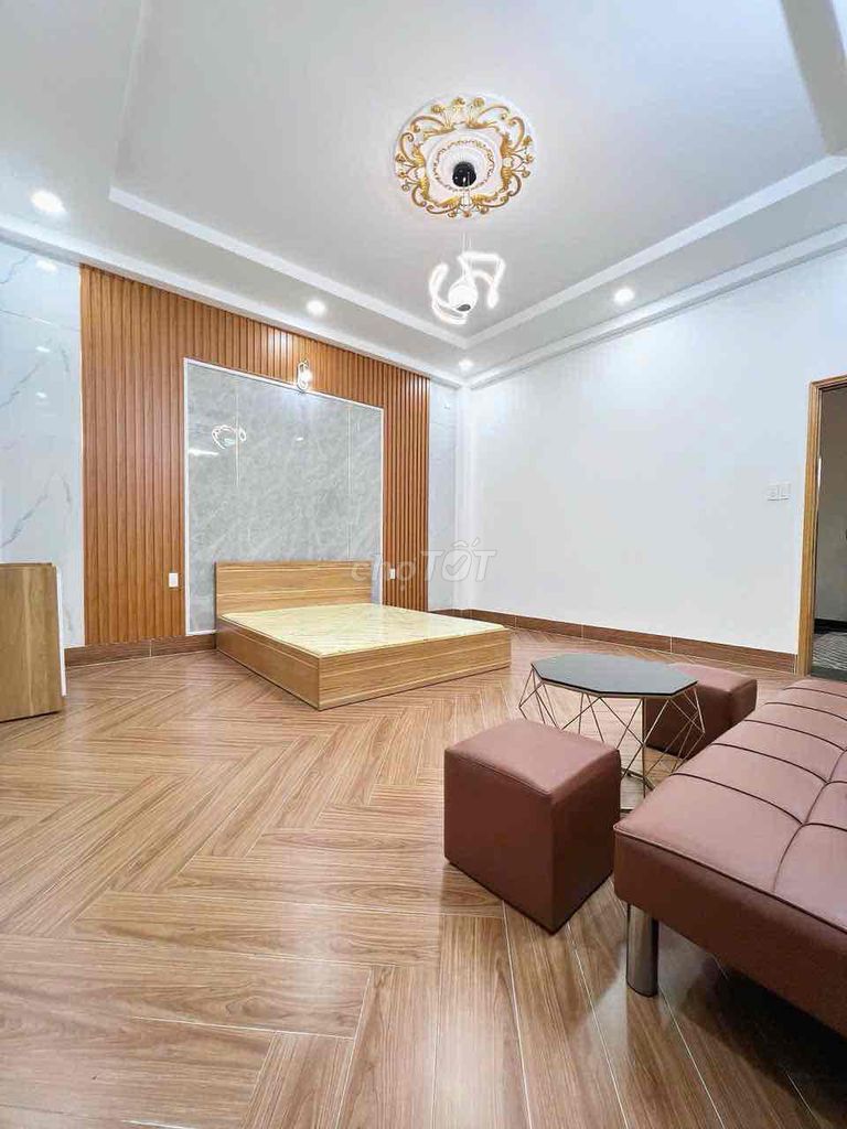 Open the new building room right near the mid-Cvpm