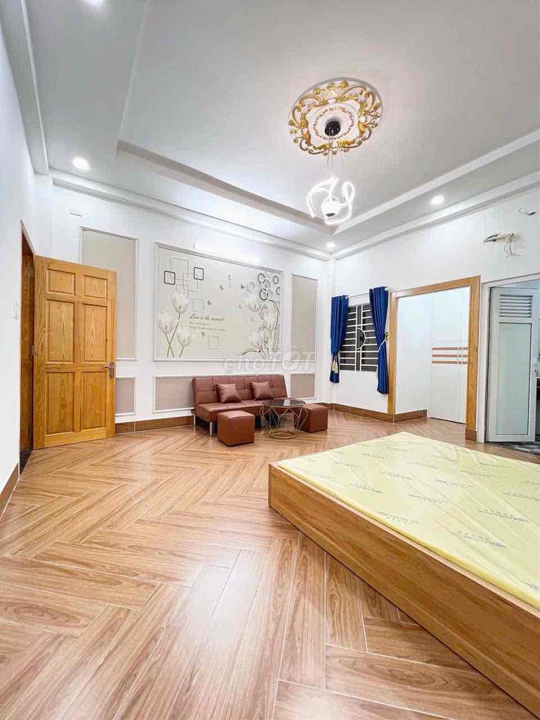 Open the new building room right near the mid-Cvpm