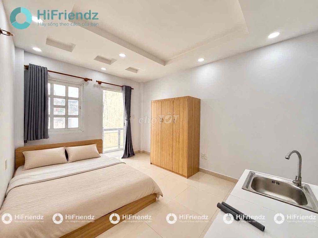 Open the Bancol Full interior studio at Phú Nhuận.