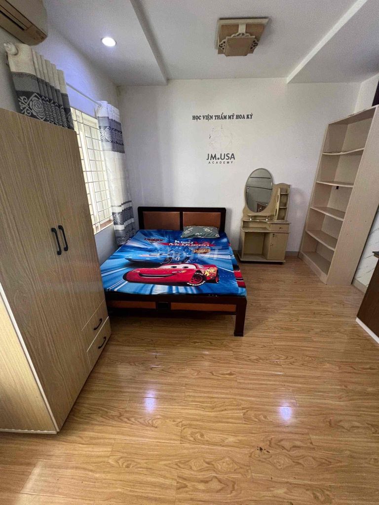 Room one block of Central Shan 35 meters. full interior