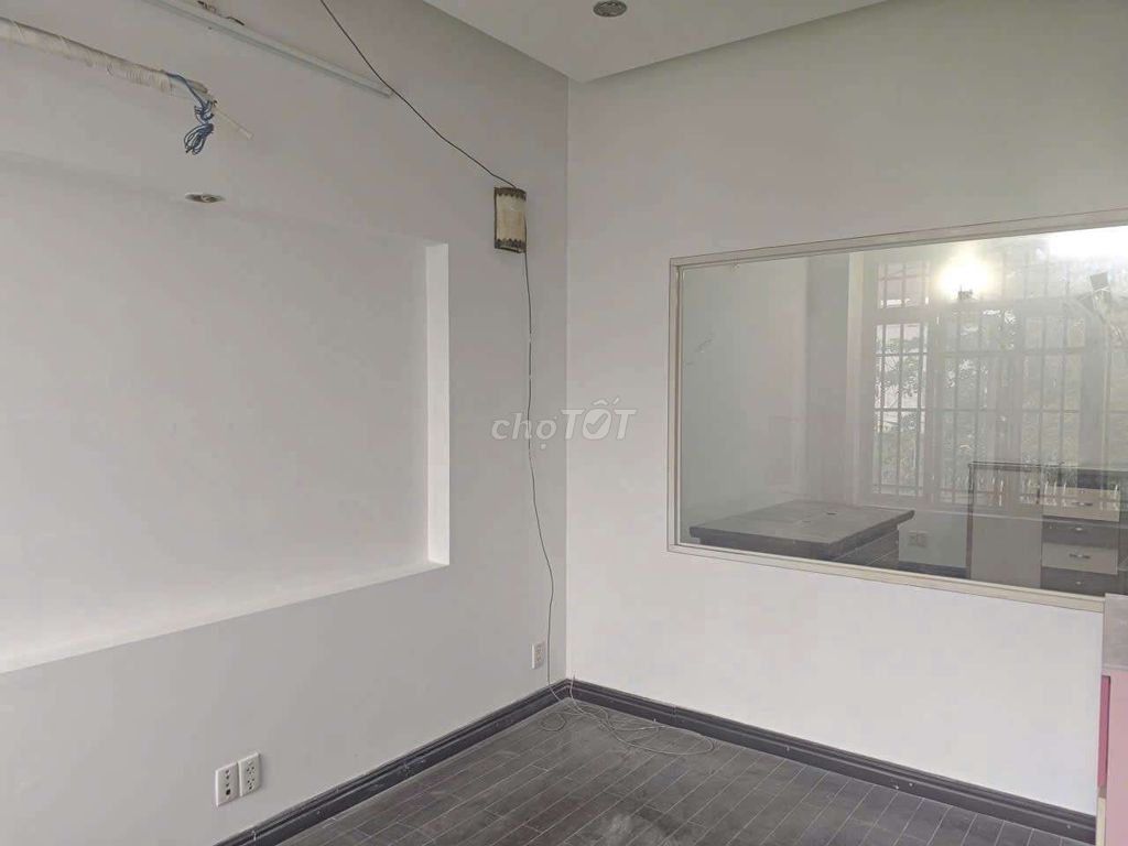 Rent the villa. Just 15 million-kdc in fog-- Tân Hưng Thuận, District 12.