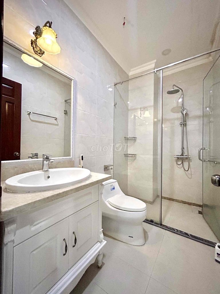 Studio-Calcons, private washing machine, full furniture at H.Q., bedroom