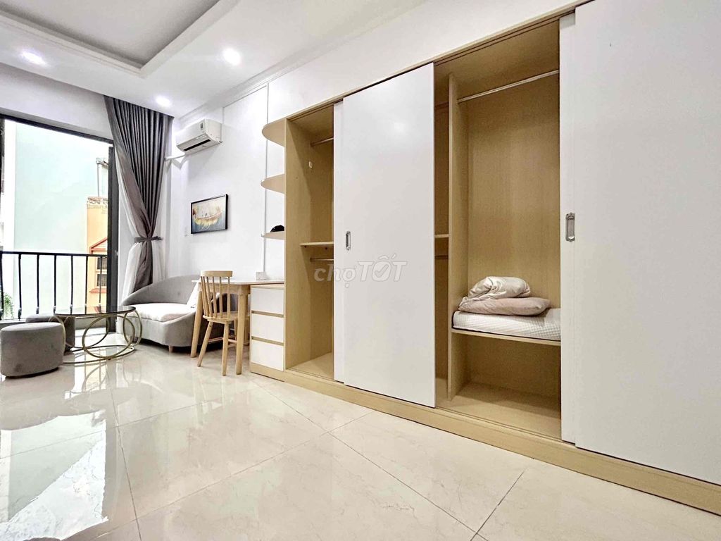 Studio-Calcons, private washing machine, full furniture at H.Q., bedroom