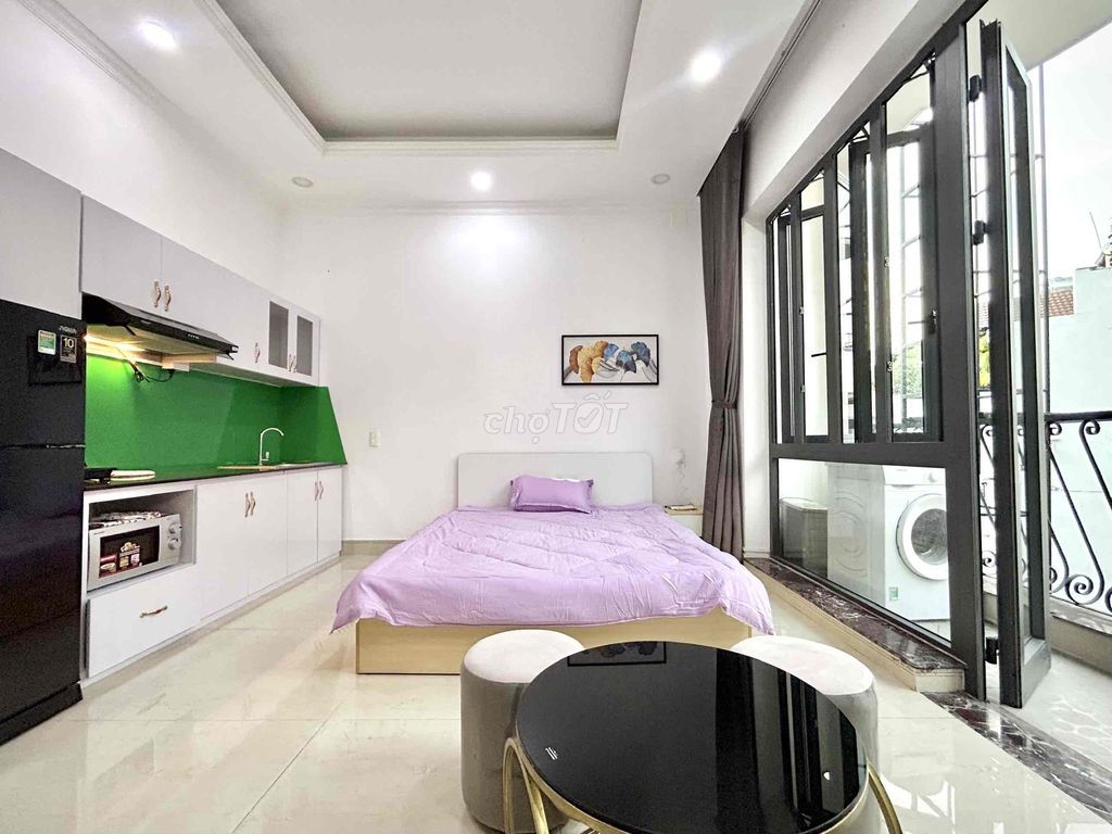 Studio-Calcons, private washing machine, full furniture at H.Q., bedroom