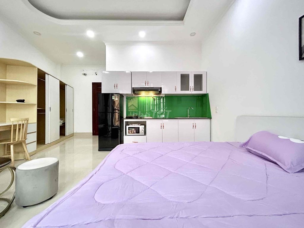 Studio-Calcons, private washing machine, full furniture at H.Q., bedroom