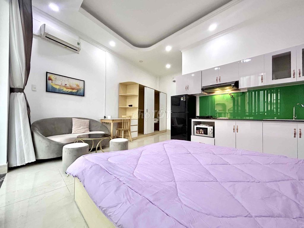 Studio-Calcons, private washing machine, full furniture at H.Q., bedroom