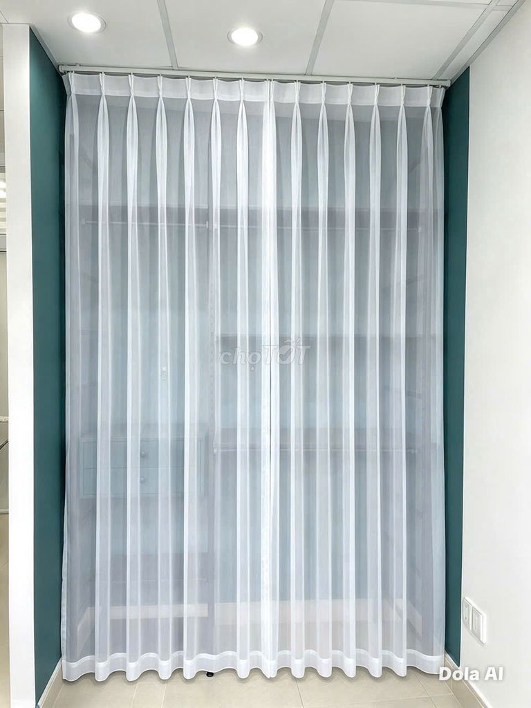 Open the apartment. One bedroom-right West, 100 meters from Lucky Station